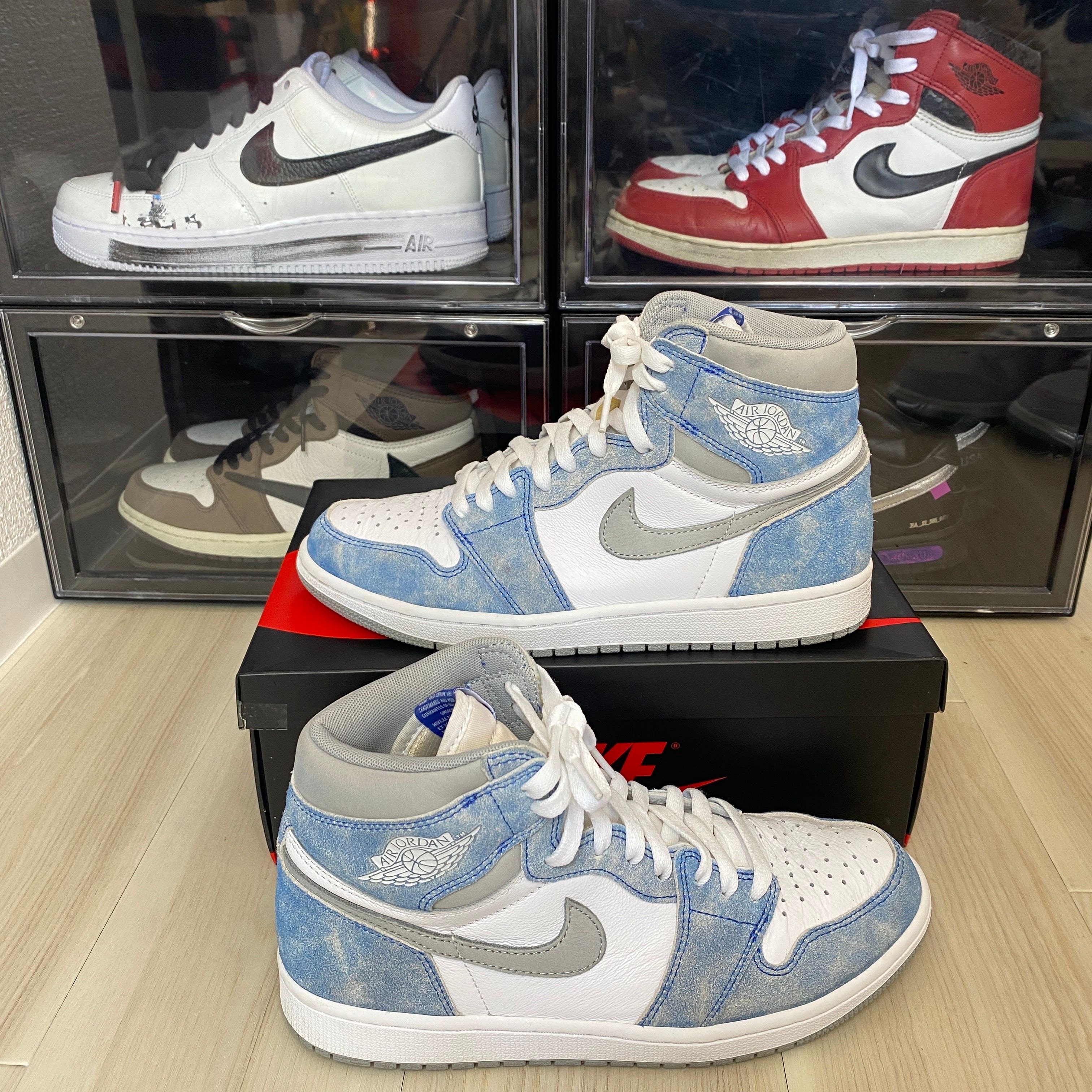 Nike Air Jordan 1 High OG "Hyper Royal"
