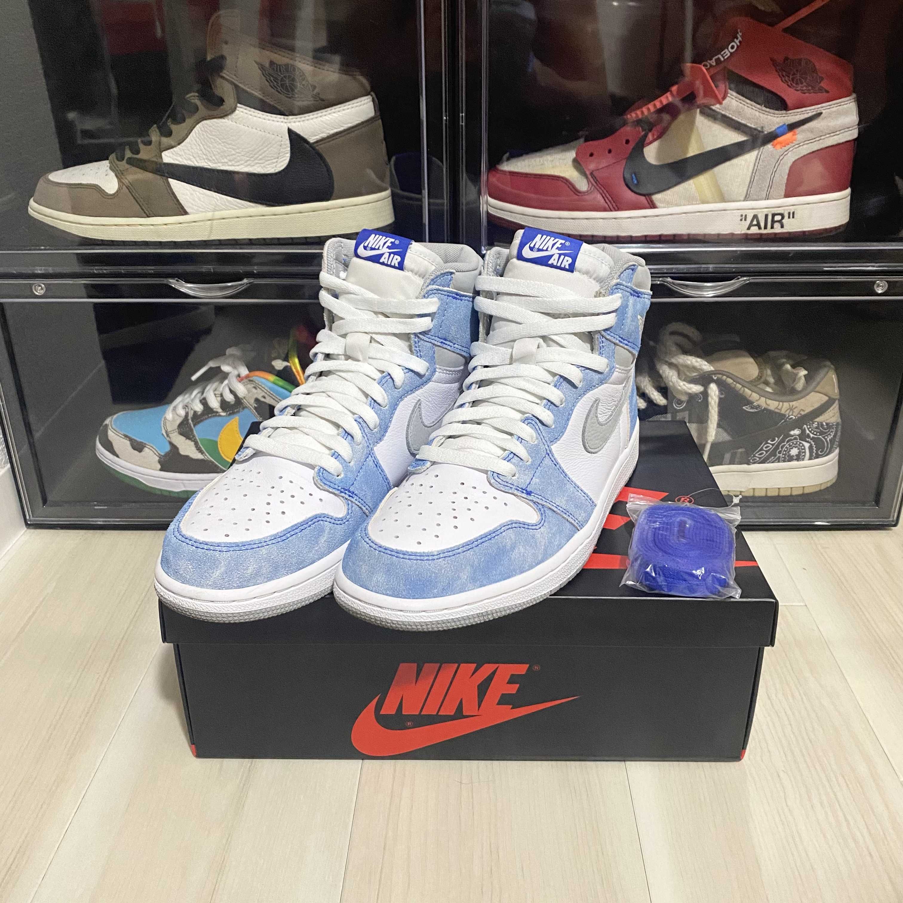 Nike Air Jordan 1 High OG "Hyper Royal"