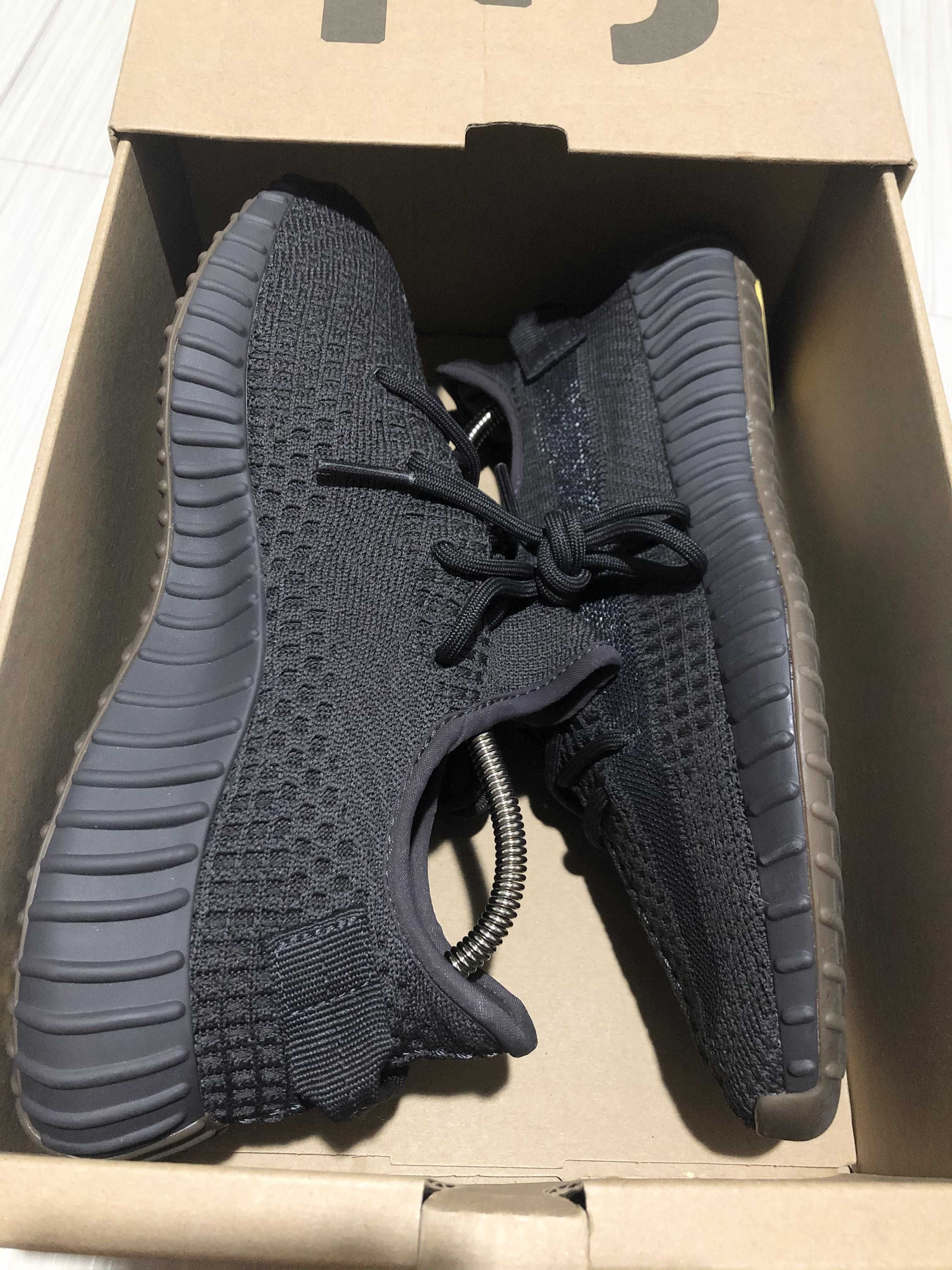  adidas YEEZY Boost 350 V2 "Cinder"