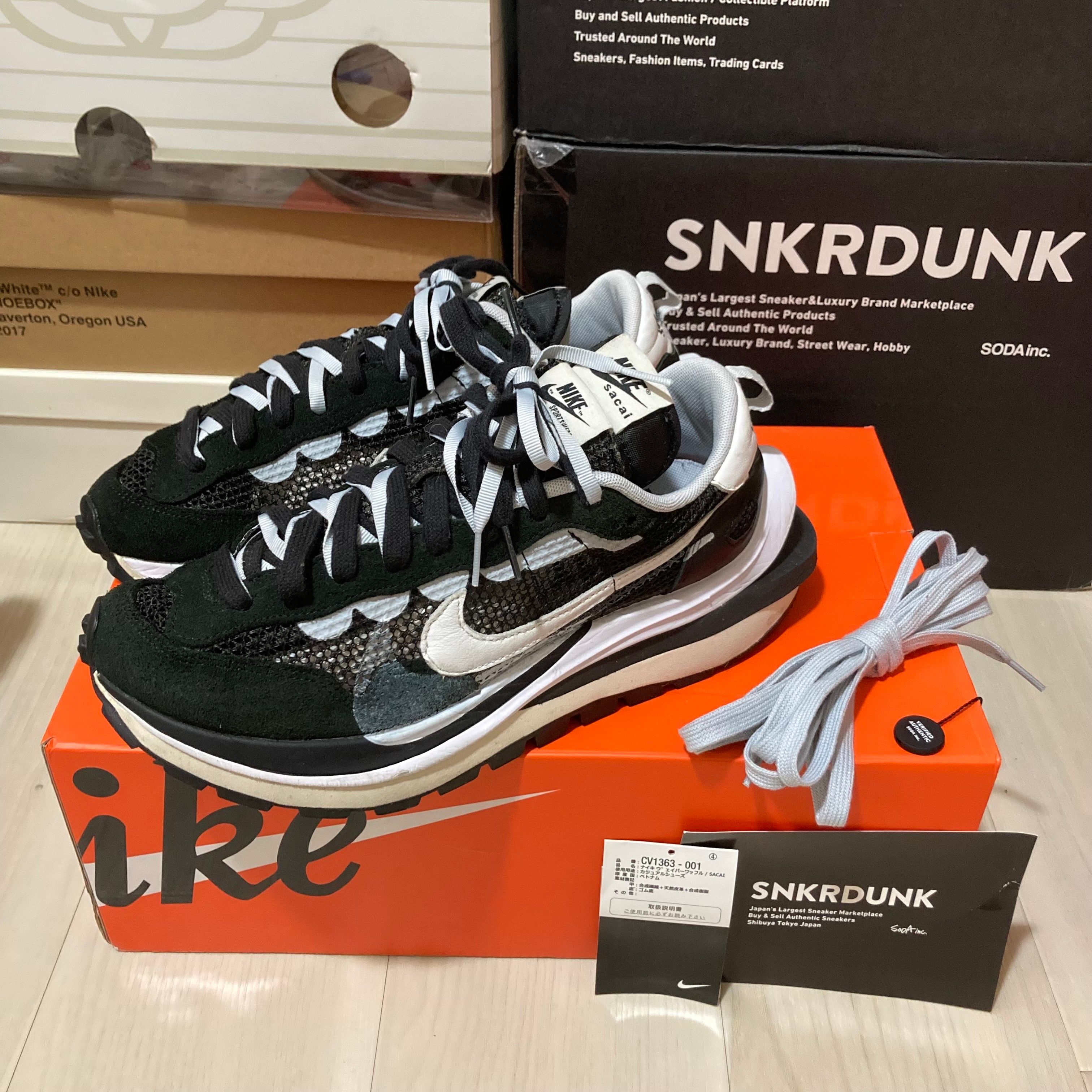 sacai × Nike Vapor Waffle "Black and White"