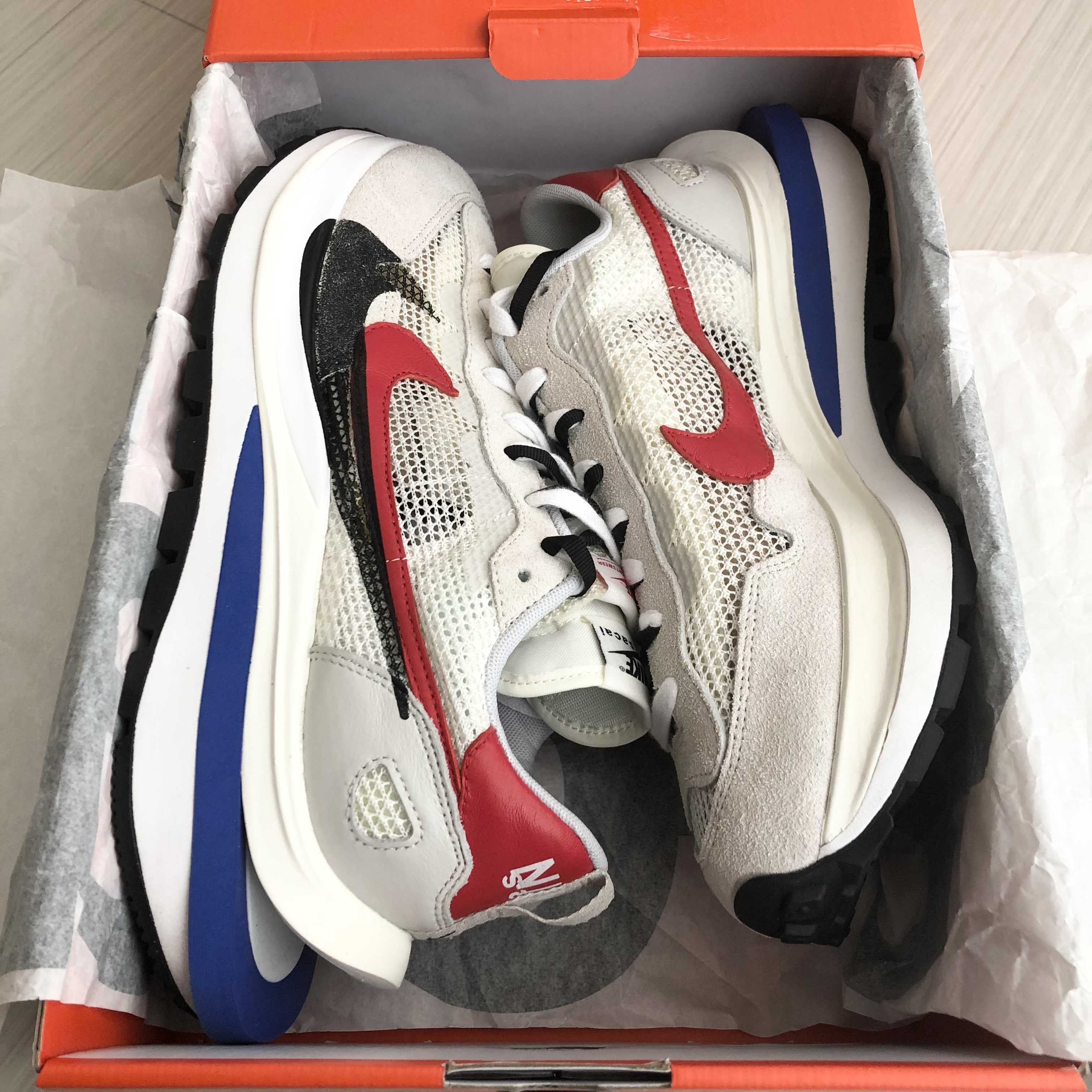 sacai × Nike Vapor Waffle "Royal Fuchsia"