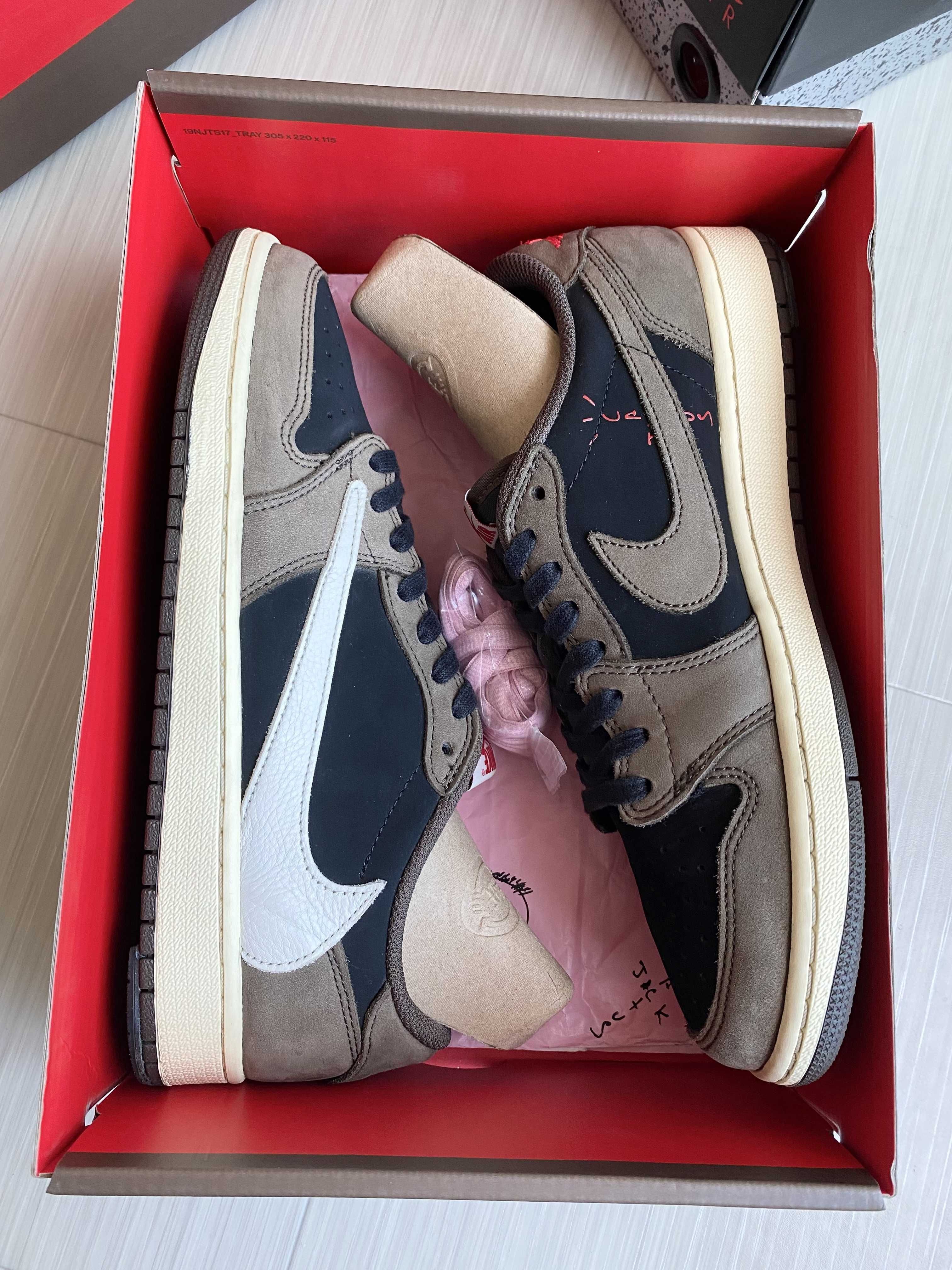 Travis Scott × Nike Air Jordan 1 Low OG SP-T  "Black/Dark Mocha"