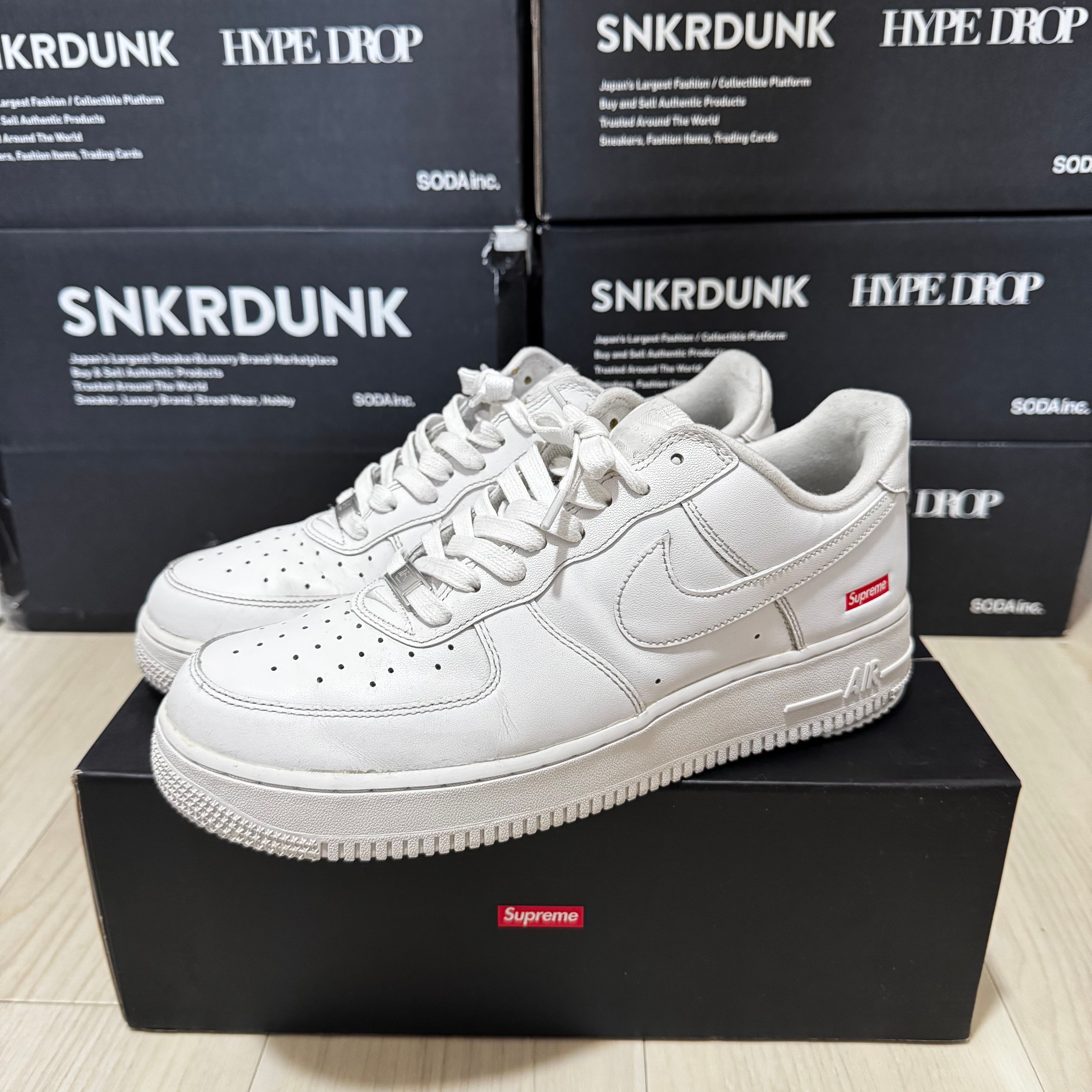 Supreme × Nike Air Force 1 Low "White"