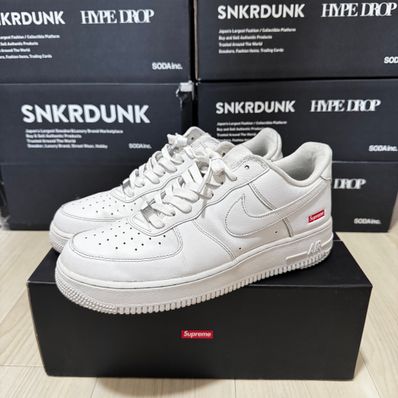 Supreme × Nike Air Force 1 Low "White"