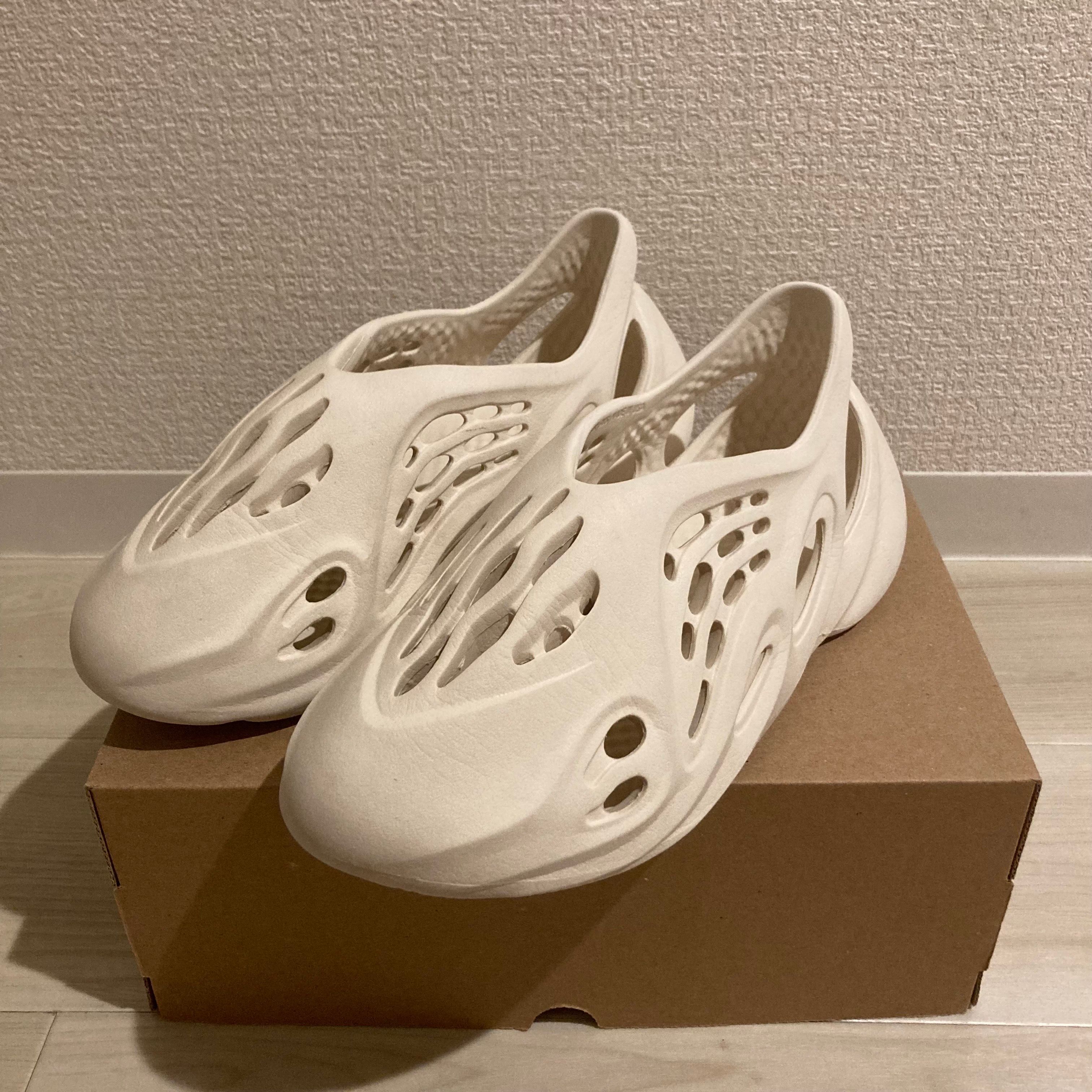 Yeezy Foam Runner(イージー フォームランナー) 人気の新作/中古