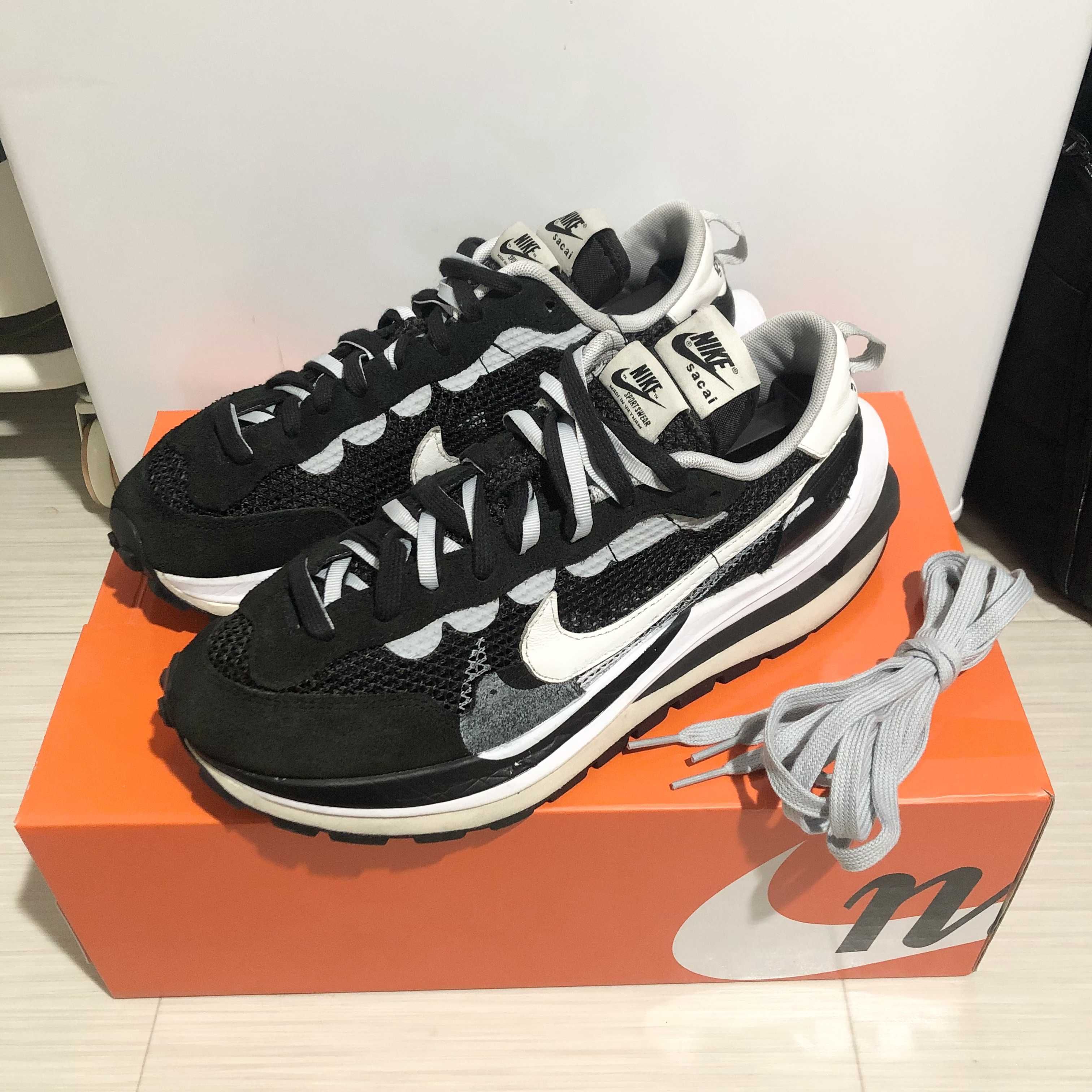 sacai × Nike Vapor Waffle "Black and White"