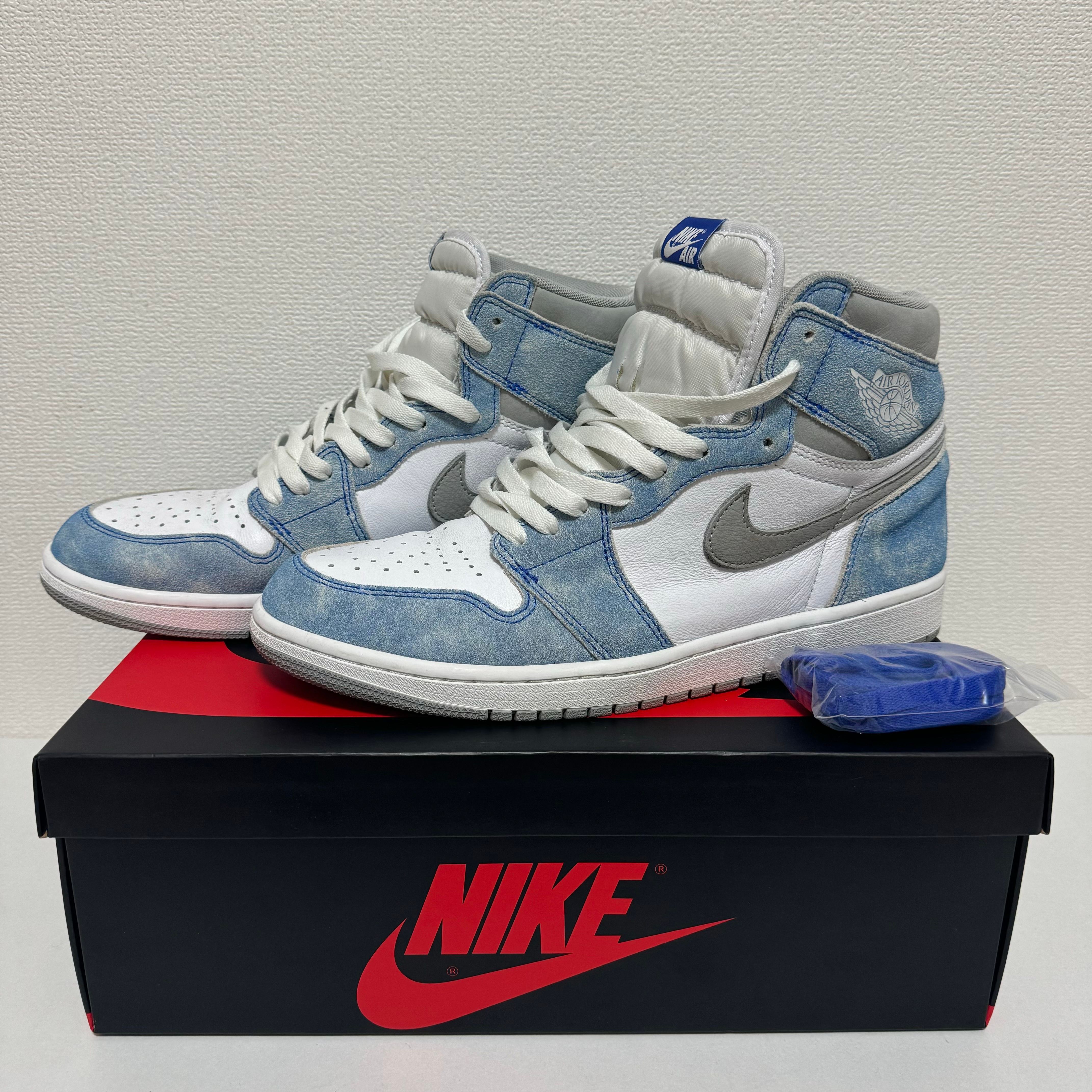 Nike Air Jordan 1 High OG "Hyper Royal"