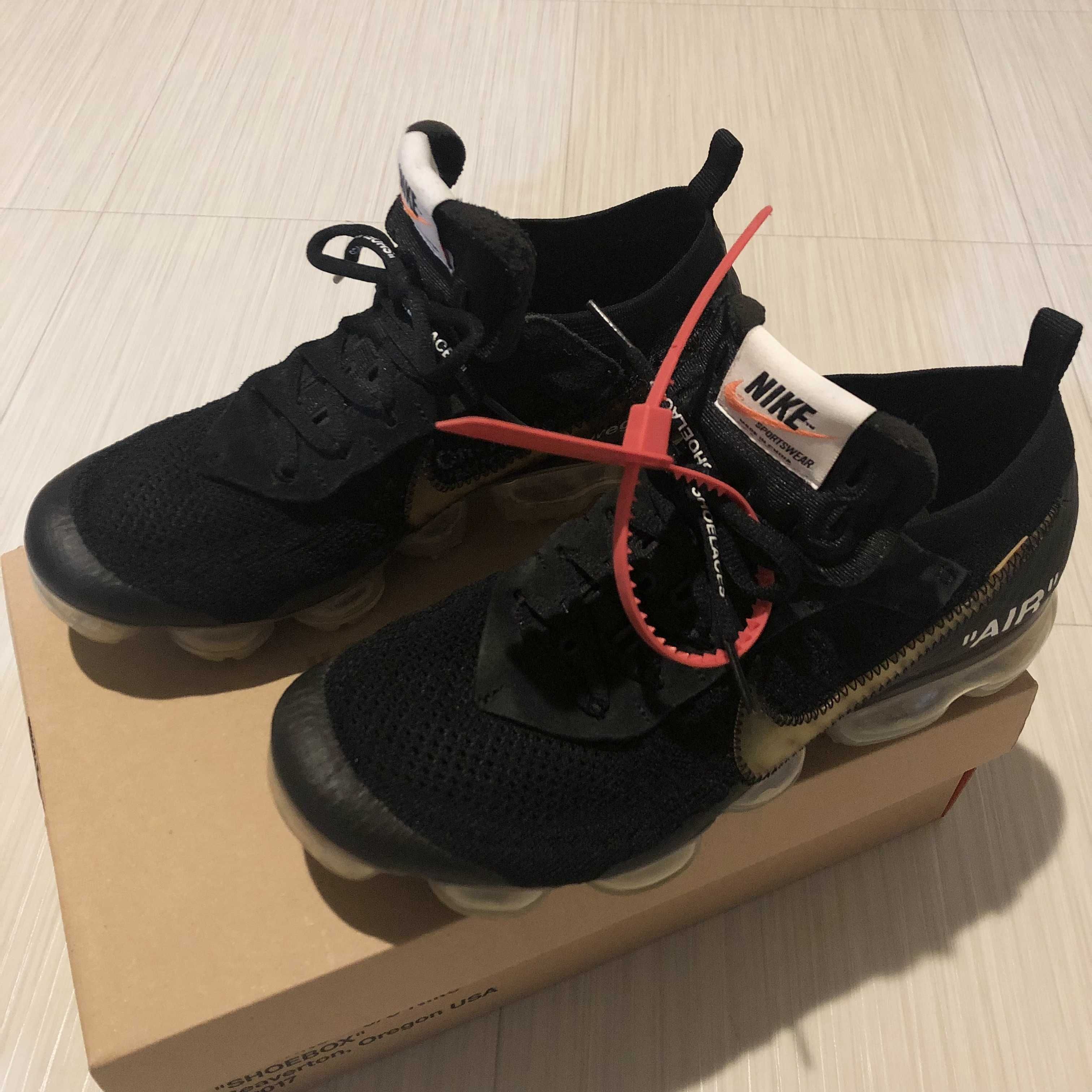 Off-White × Nike Air Vapormax "Black/Total Orange/Clear"