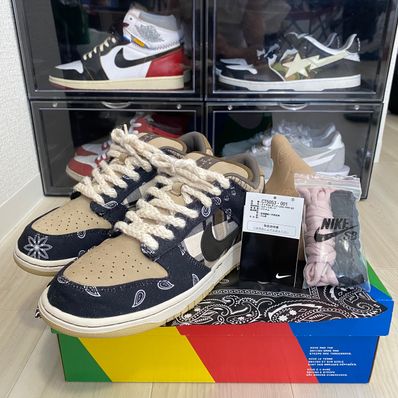 Travis Scott × Nike SB Dunk Low "Black/Parachute Beige"