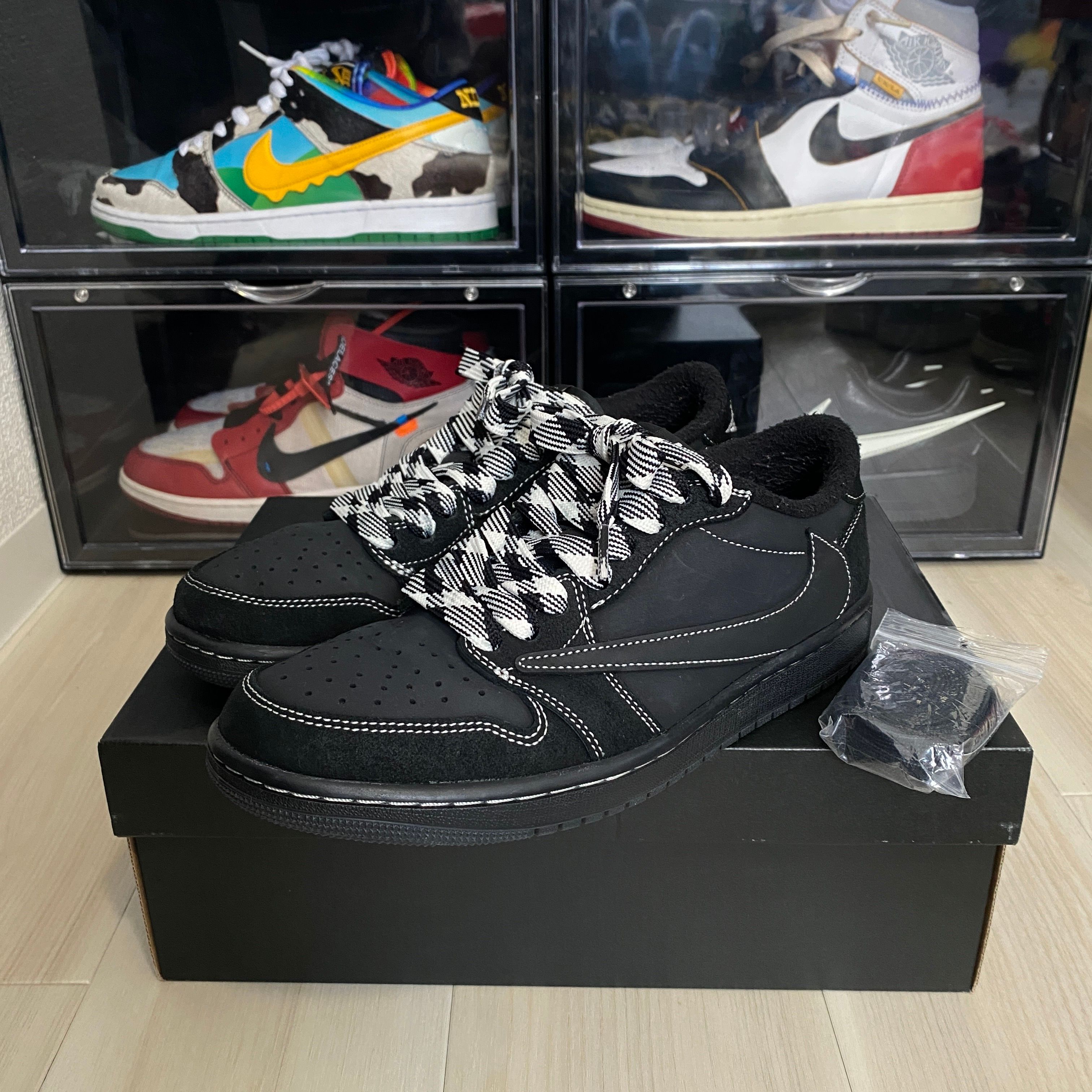Travis Scott × Nike Air Jordan 1 Low OG SP "Black Phantom"