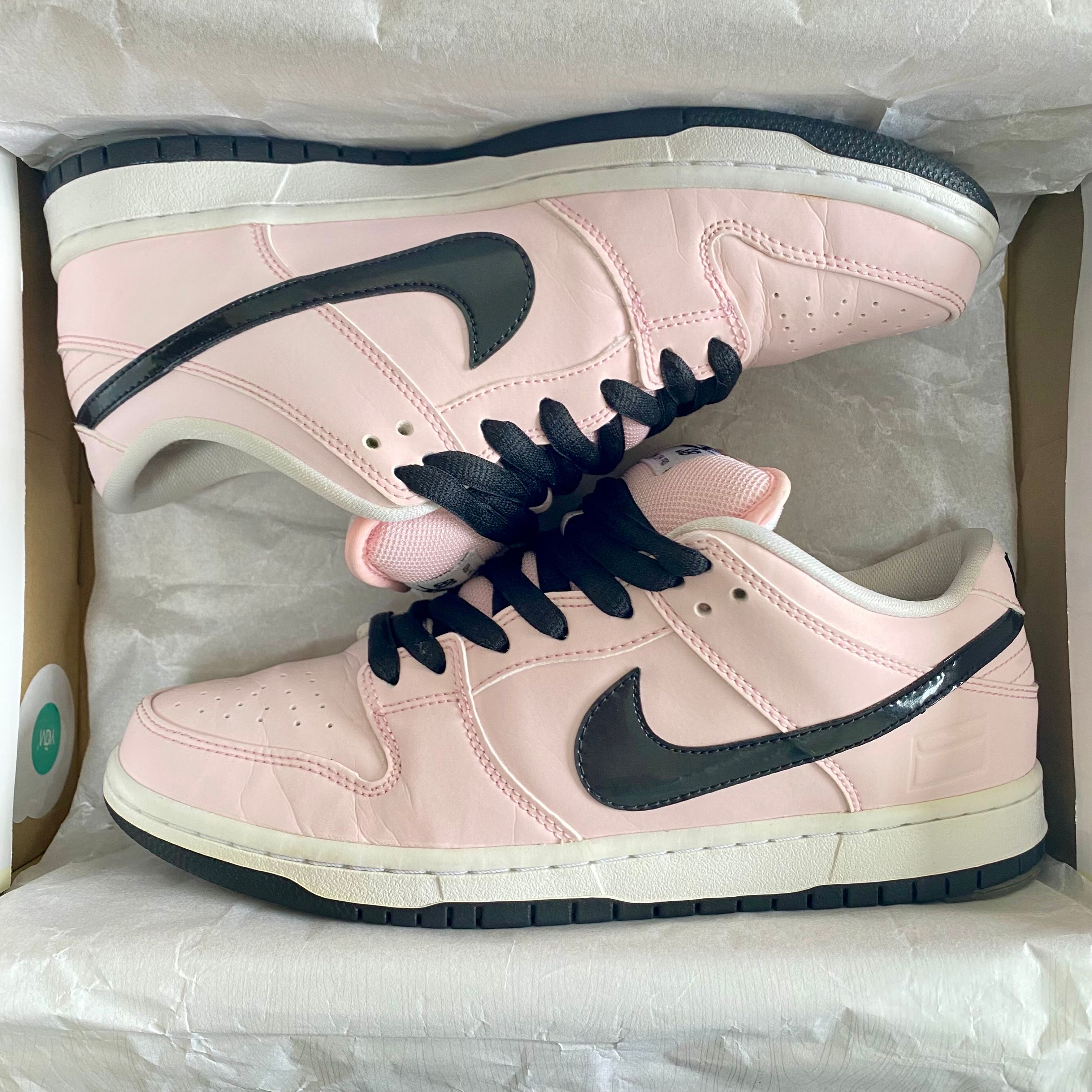 Nike SB Dunk Low "Pink Box"