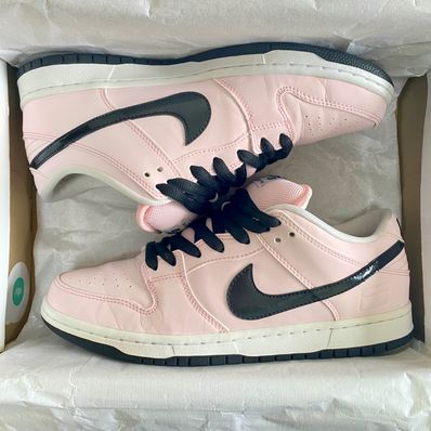 Nike SB Dunk Low "Pink Box"