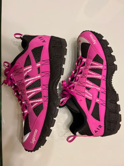 Supreme × Nike Air Humara "Pink"