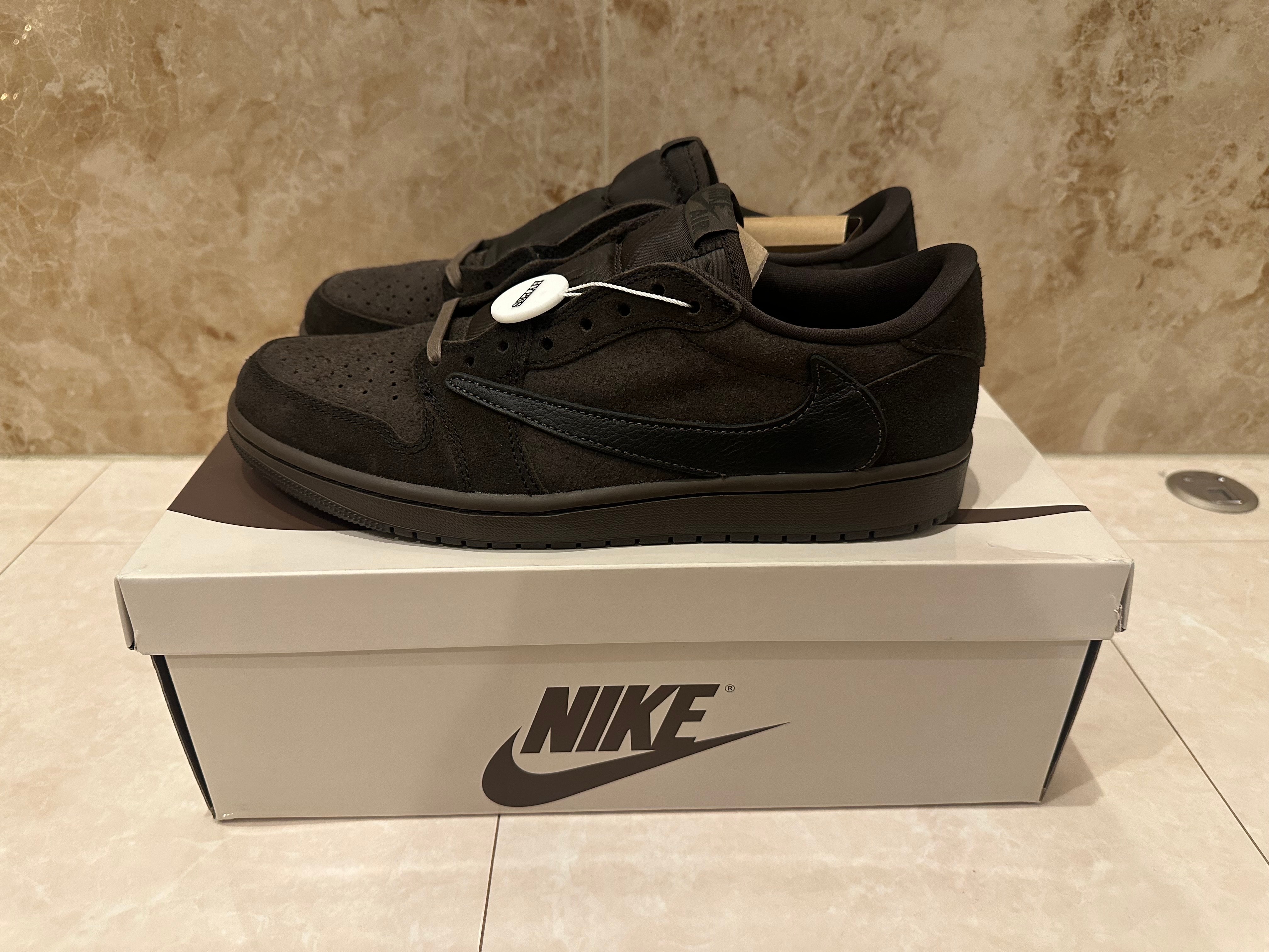 Travis Scott × Nike Air Jordan 1 Low OG SP "Velvet Brown and Dark Mocha"