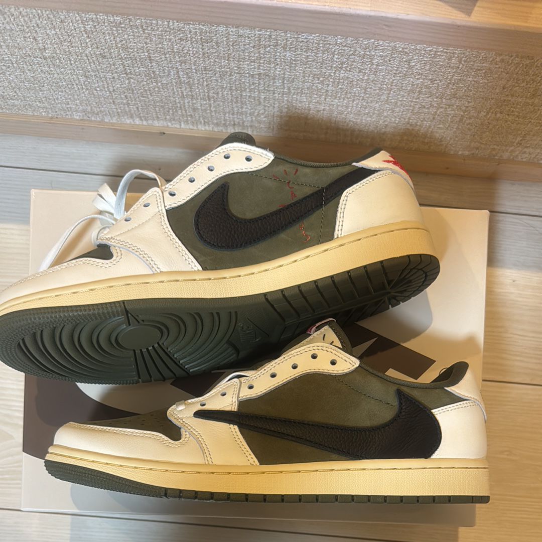 Travis Scott × Nike Air Jordan 1 Low OG SP "Reverse Olive"