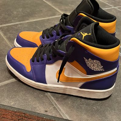Nike Air Jordan 1 Mid "Lakers"