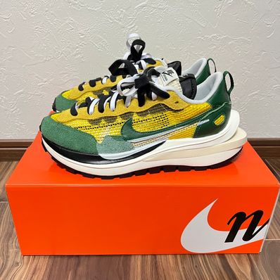 sacai × Nike Vapor Waffle "Tour Yellow/Stadium Green-Sail"