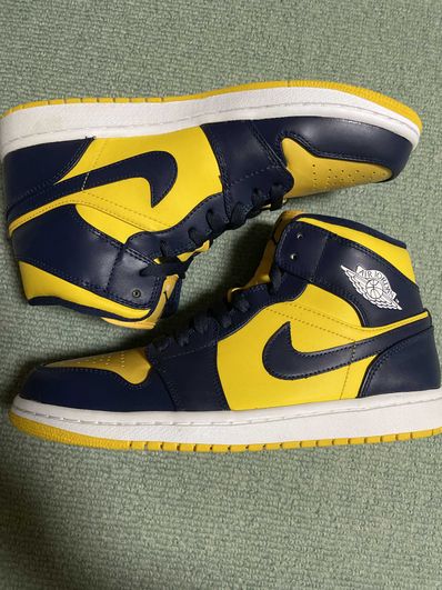 Air jordan top 1 mid michigan