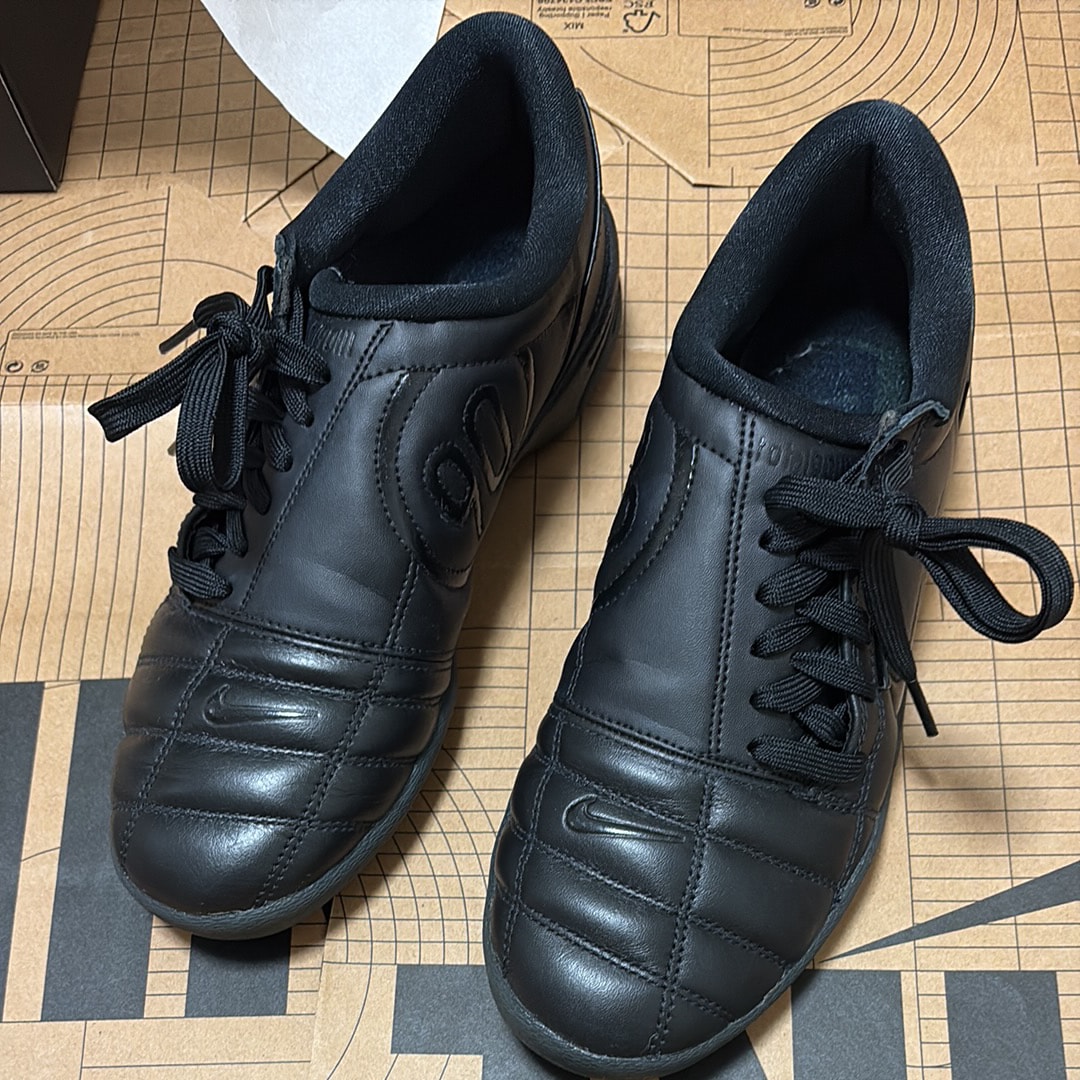 ナイキ ウィメンズ トータル90 3 "トリプルブラック"