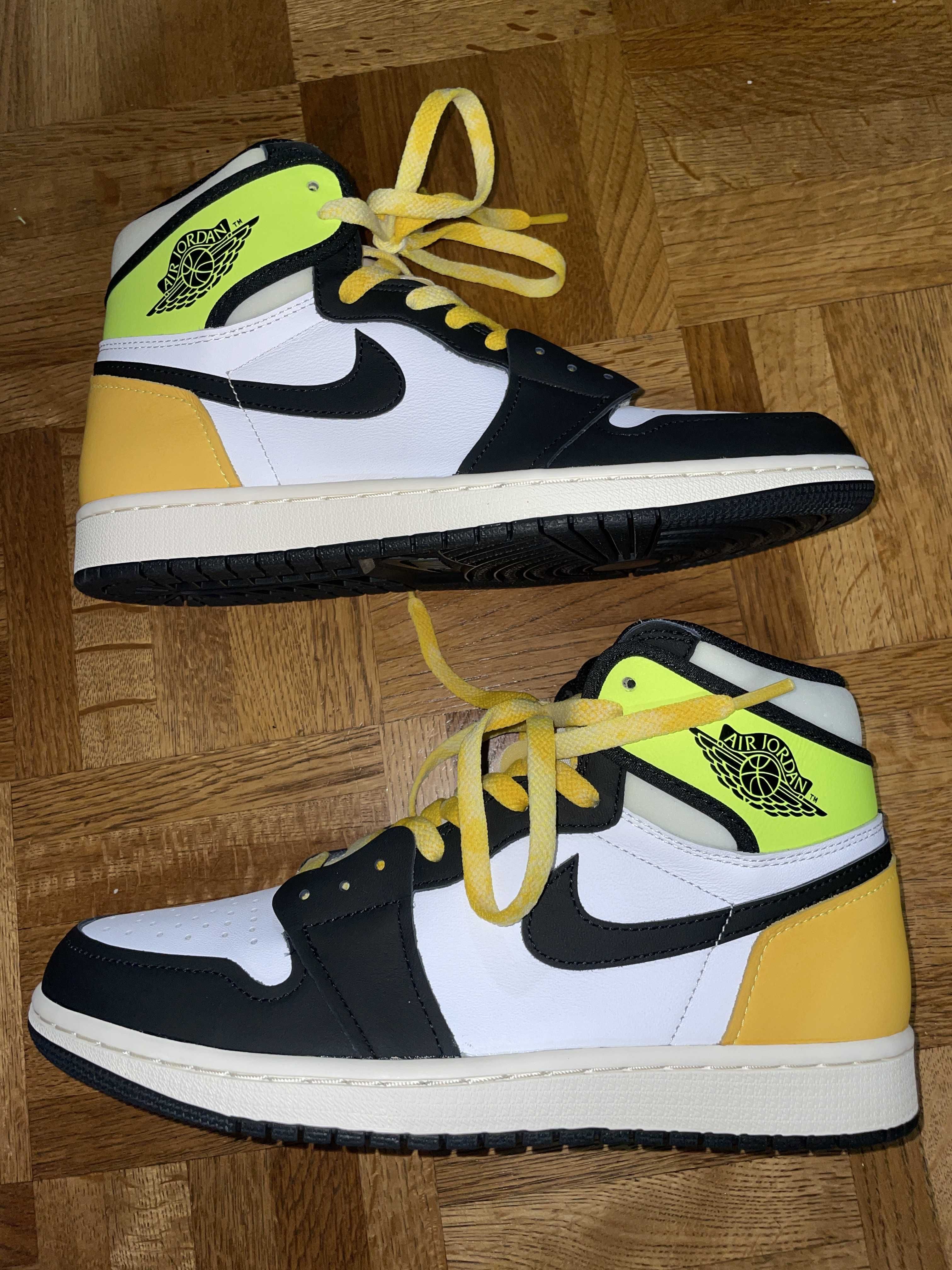 Nike Air Jordan 1 High OG "Volt Gold"