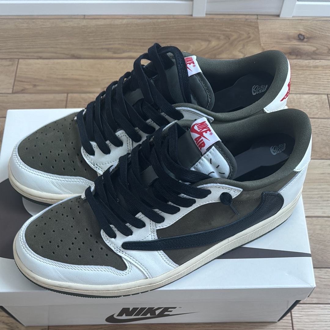 Travis Scott × Nike Air Jordan 1 Low OG SP "Reverse Olive"
