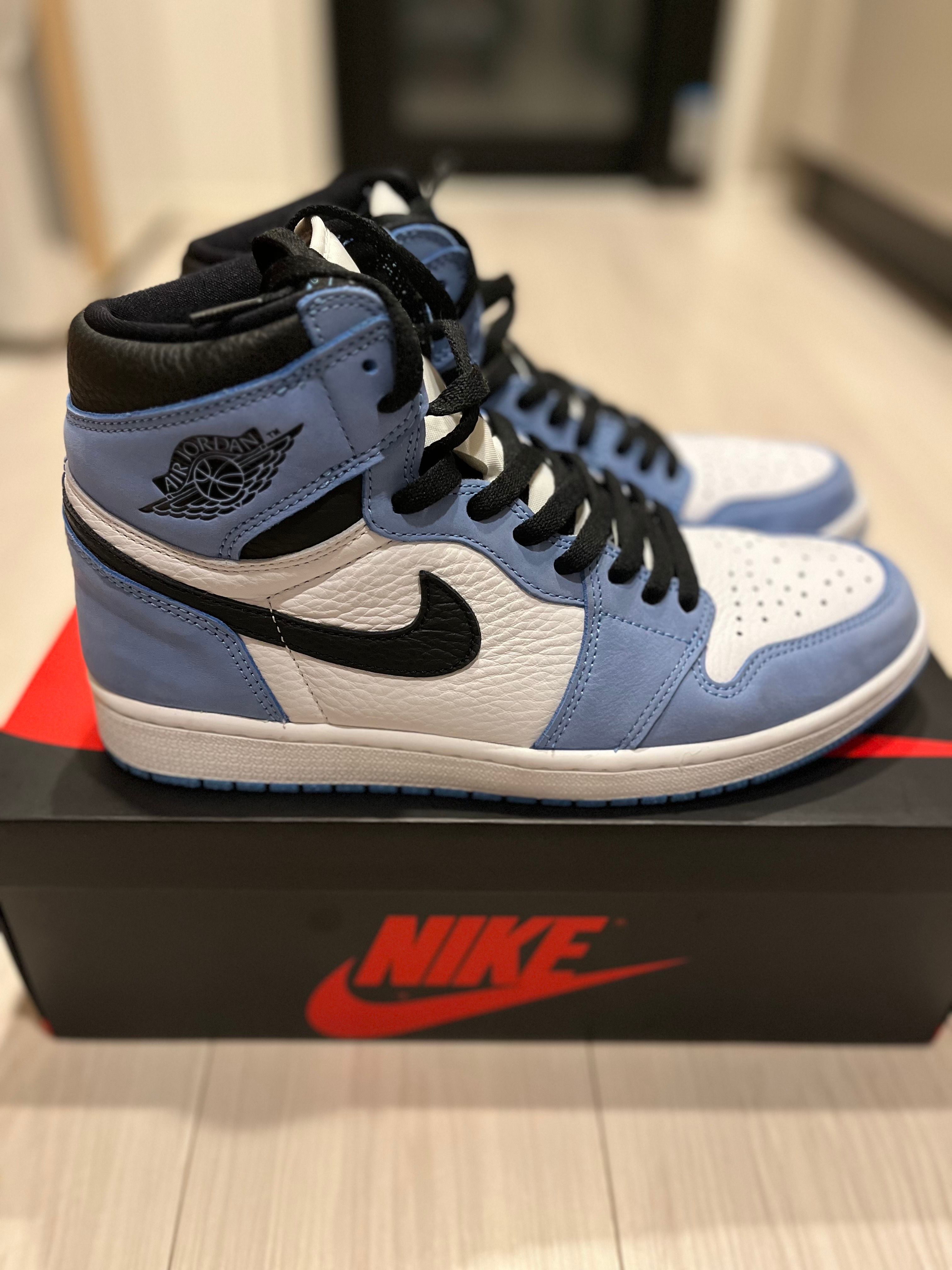Nike Air Jordan 1 High OG "University Blue"