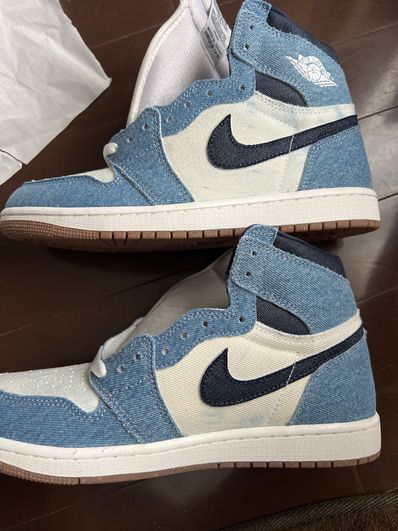 Nike Air Jordan 1 Retro High OG "Denim"