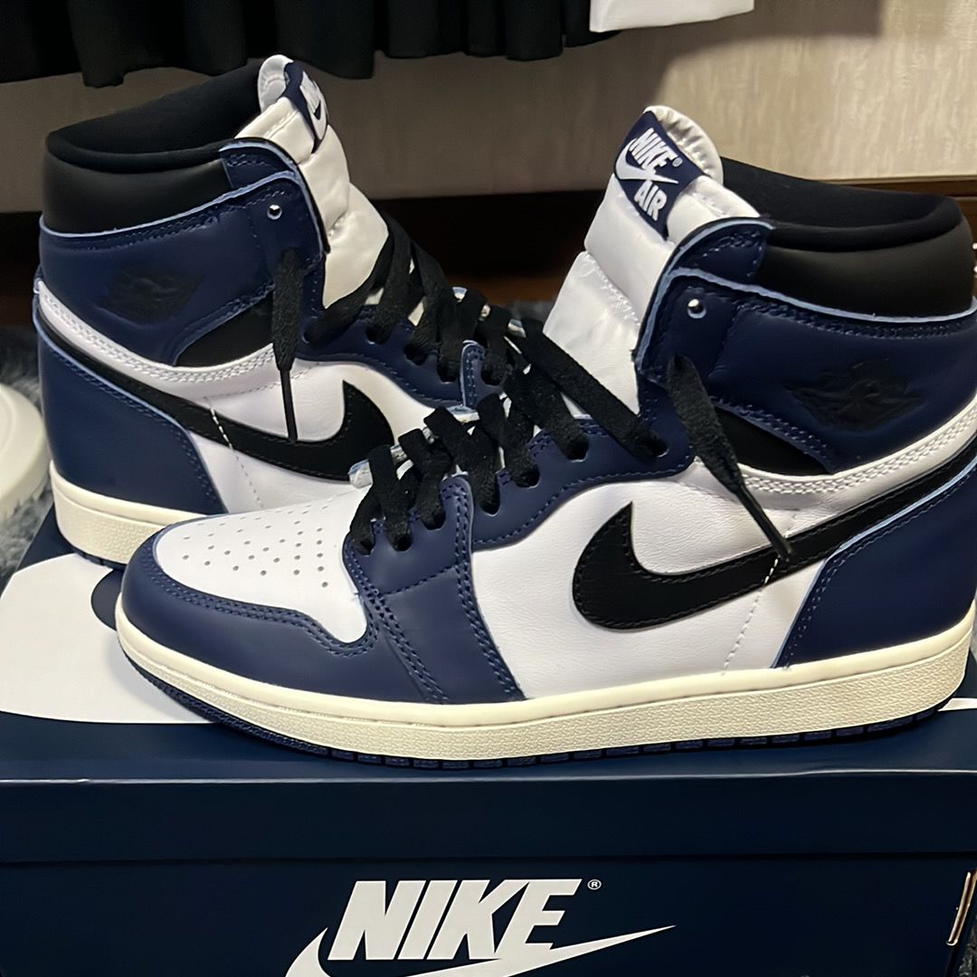 Nike Air Jordan 1 Retro High OG "Midnight Navy"