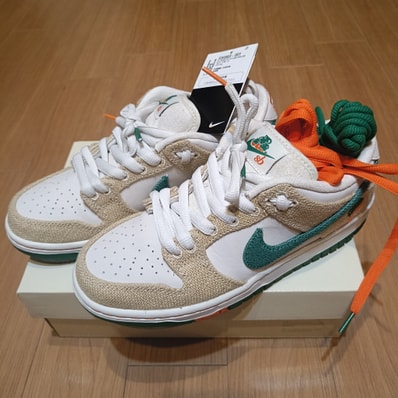 Jarritos × Nike SB Dunk Low "Phantom and Malachite"