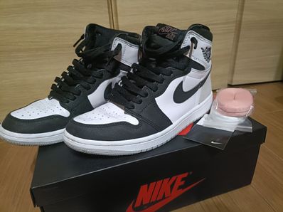 Nike Air Jordan 1 High OG "Bleached Coral"