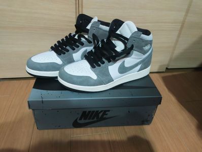 Nike GS Air Jordan 1 Retro High OG "Black and Smoke Grey"