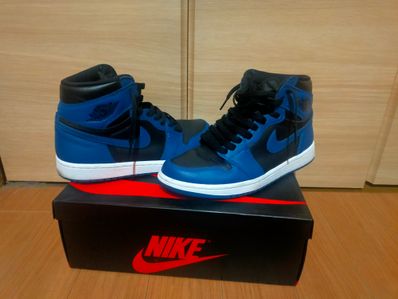 Nike Air Jordan 1 Retro High OG "Dark Marina Blue"
