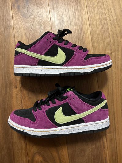 Nike SB Dunk Low "Red Plum"