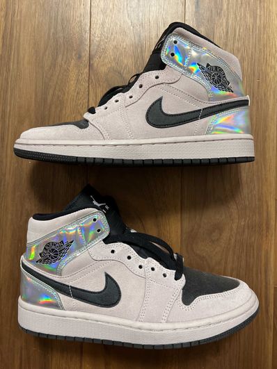 Nike Women's Air Jordan 1 Mid "Chrome Wings"