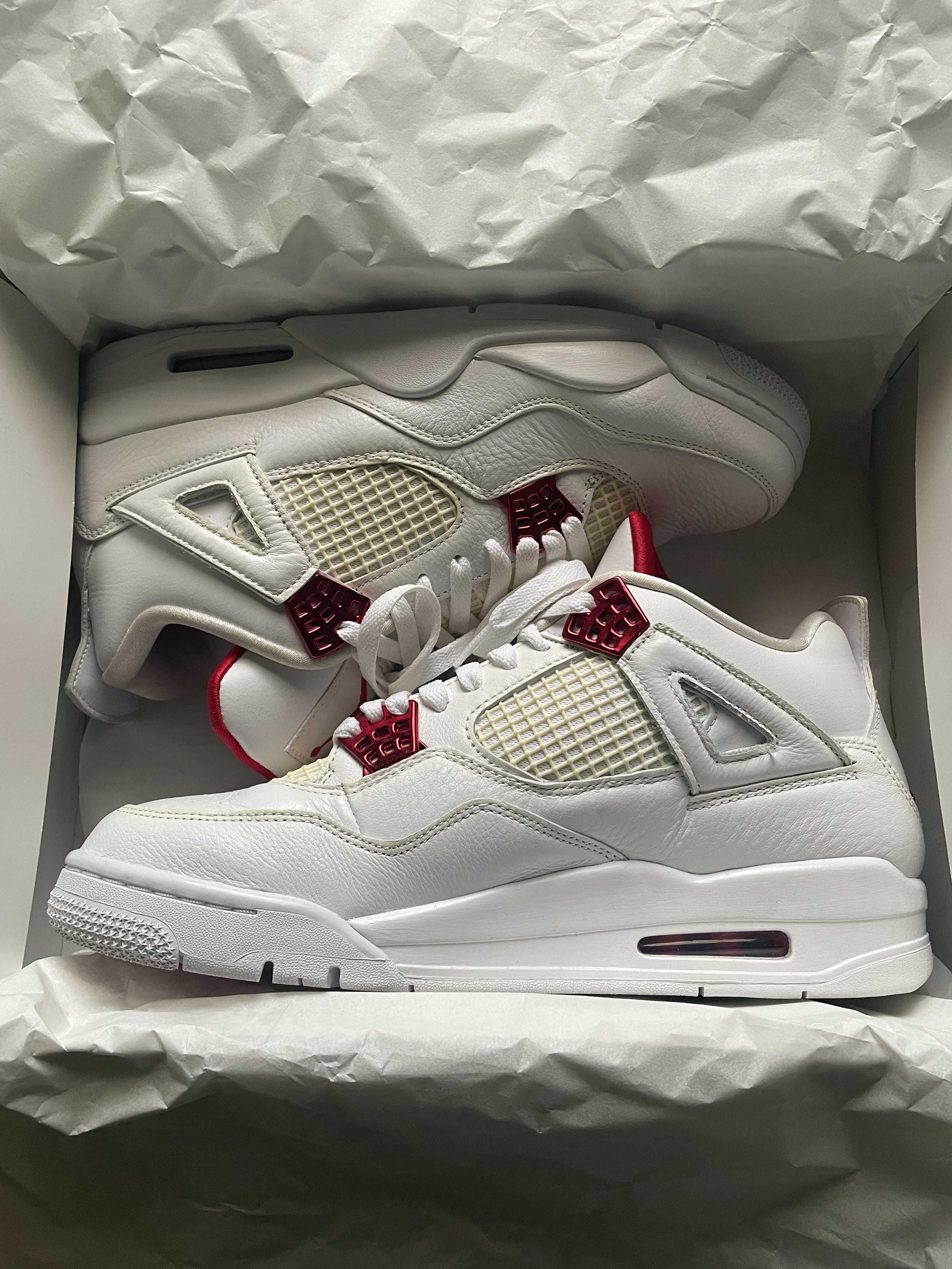 NIKE AIR JORDAN 4 RETRO "METALLIC PACK" UNIVERSITY RED