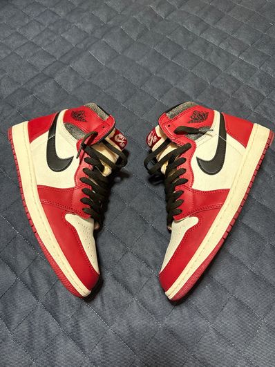 Nike Air Jordan 1 High OG "Lost & Found/Chicago"