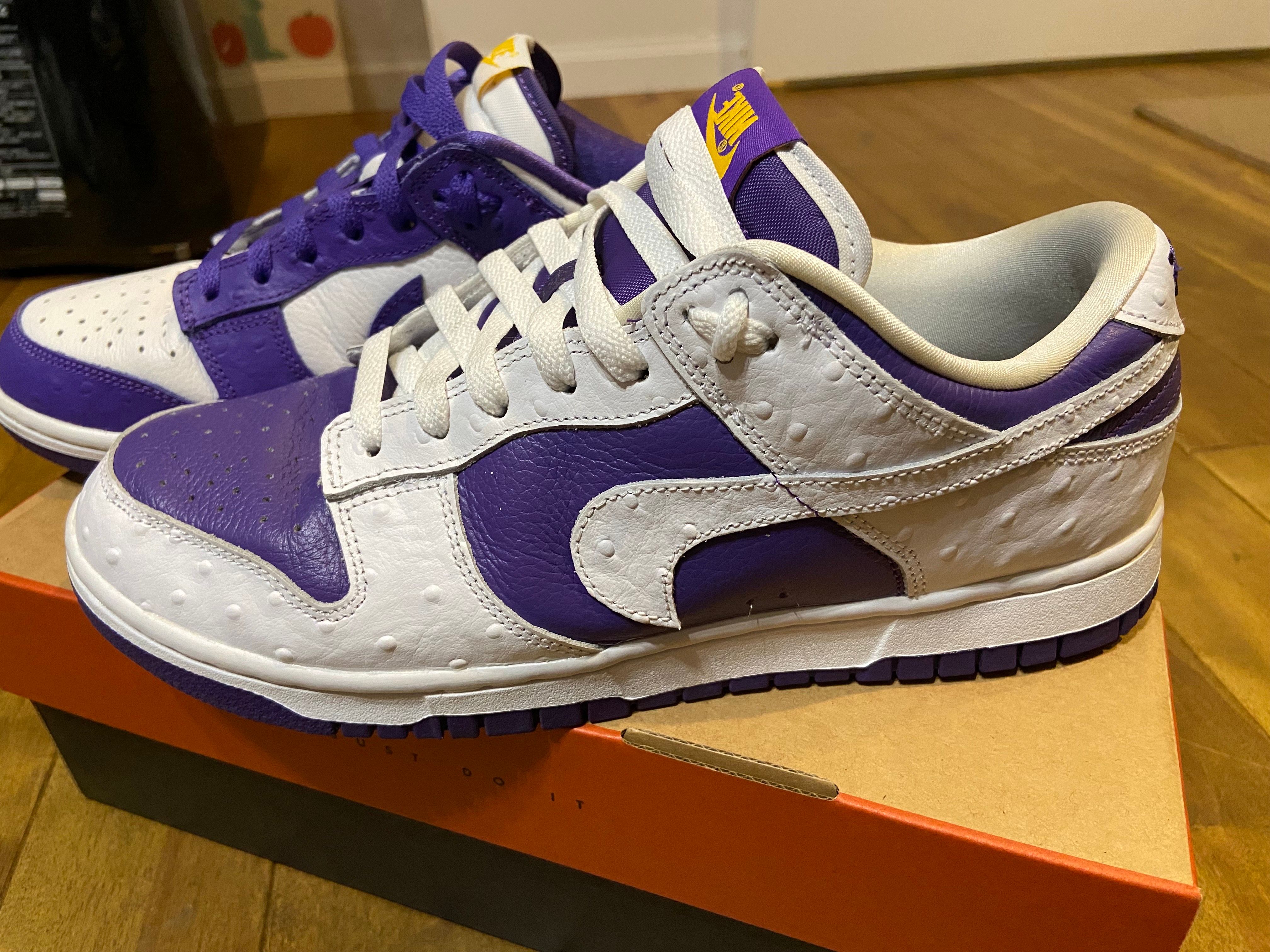 Nike Women's Dunk Low "Made You Look"