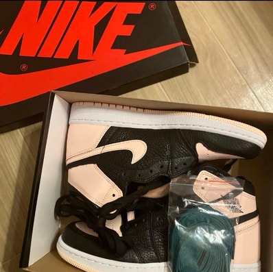 Nike Air Jordan 1 Retro High OG "Crimson Tint"