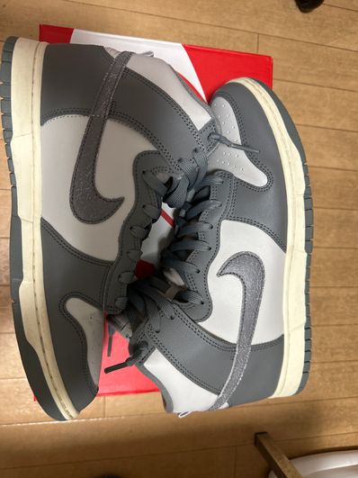Nike Dunk High Retro SE Vintage "Light Bone and Tumbled Grey"