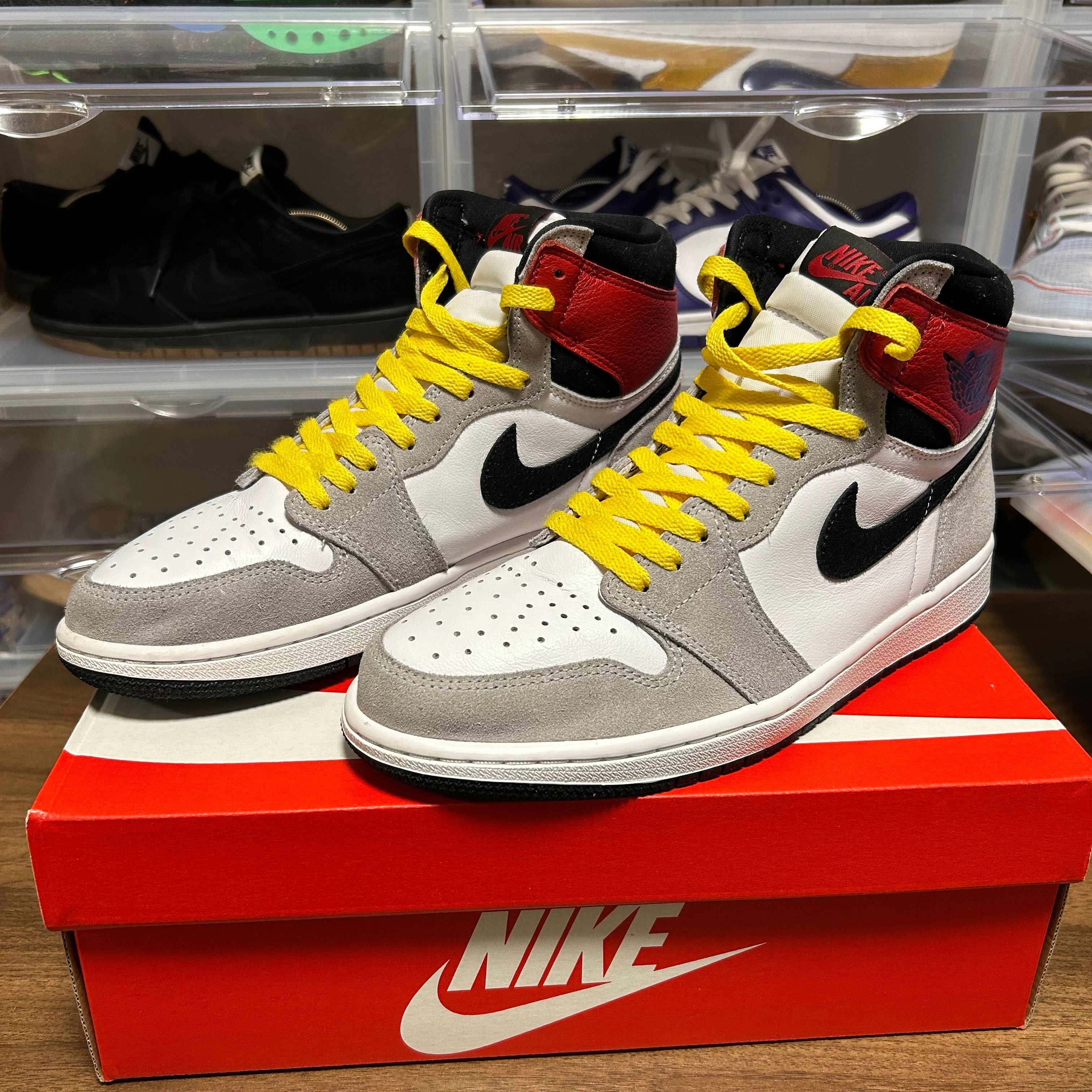 Nike Air Jordan 1 High OG "White/Black/Light Smoke Grey"