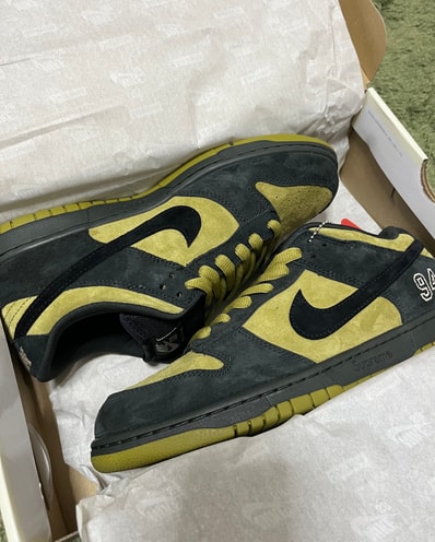 Supreme × Nike SB Dunk Low "Camper Green" (Asia Exclusive) (25FW Week2)