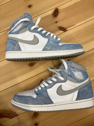 Nike Air Jordan 1 High OG "Hyper Royal"