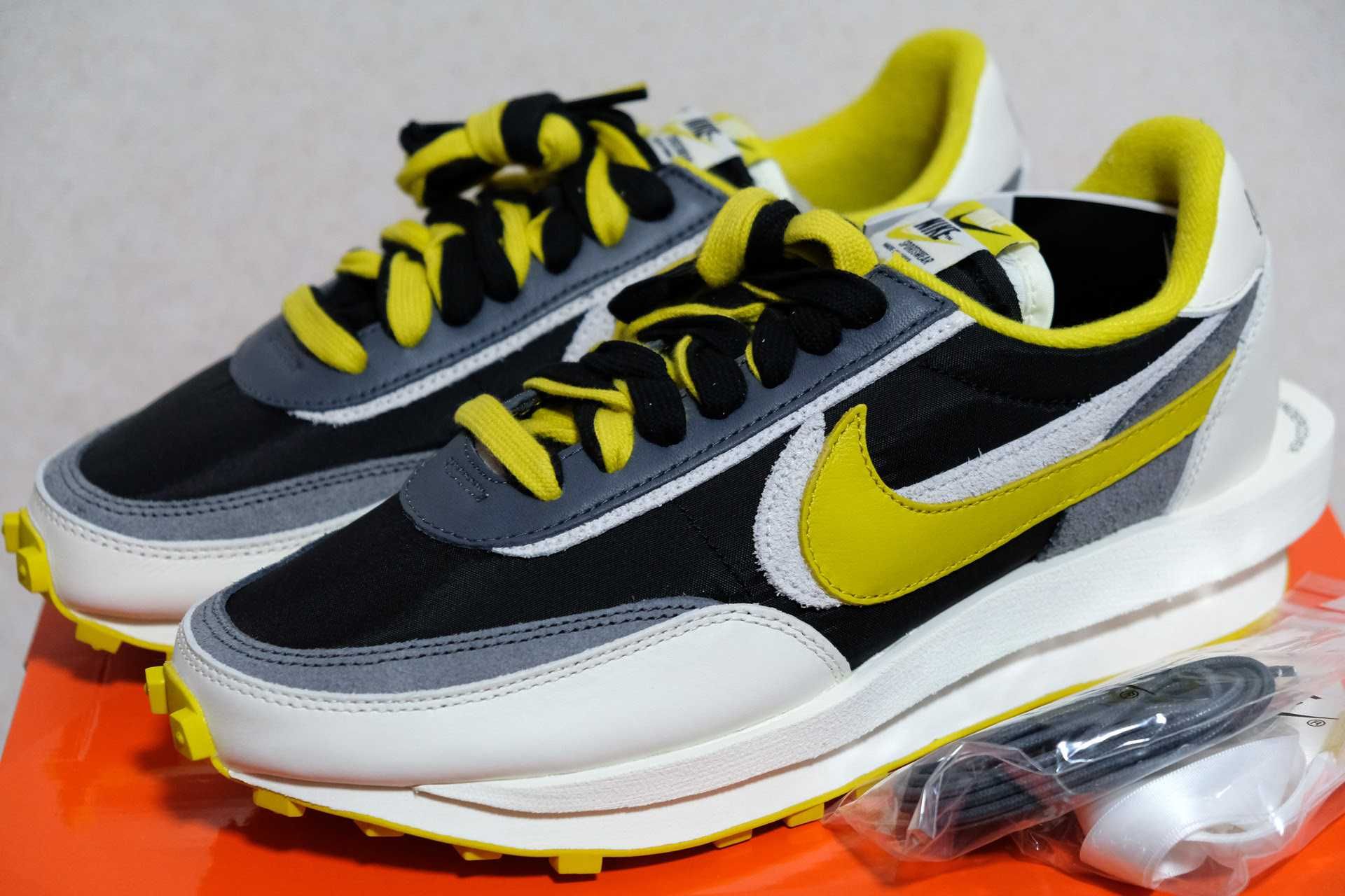 UNDERCOVER × sacai × Nike LD Waffle "Black/Sail-Dark Grey-Bright Citron"