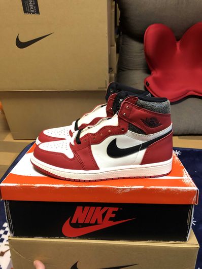 Nike Air Jordan 1 High OG "Lost & Found/Chicago"