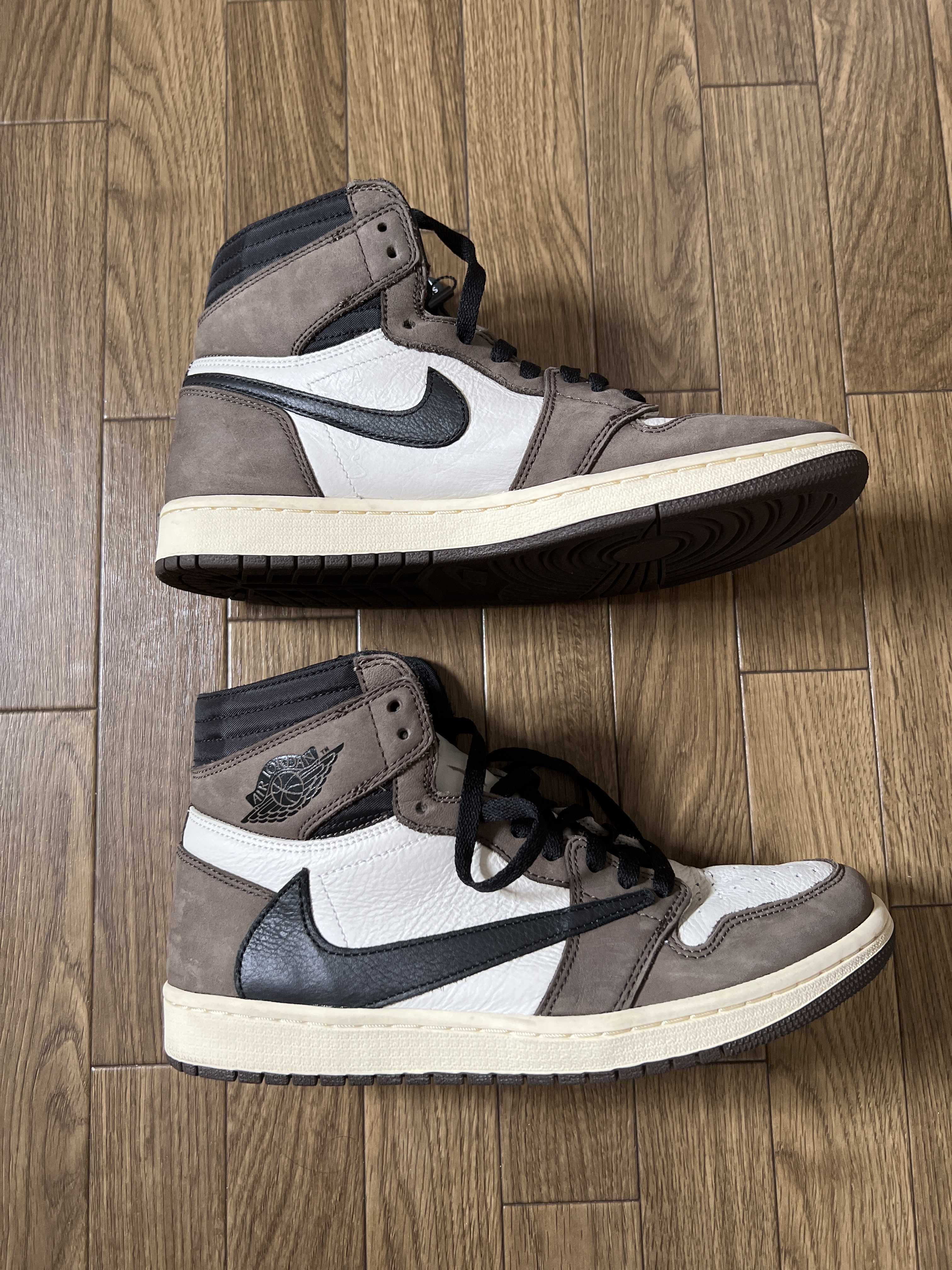 Travis Scott × Nike Air Jordan 1 Retro High OG TS SP "Sail/Dark Mocha"
