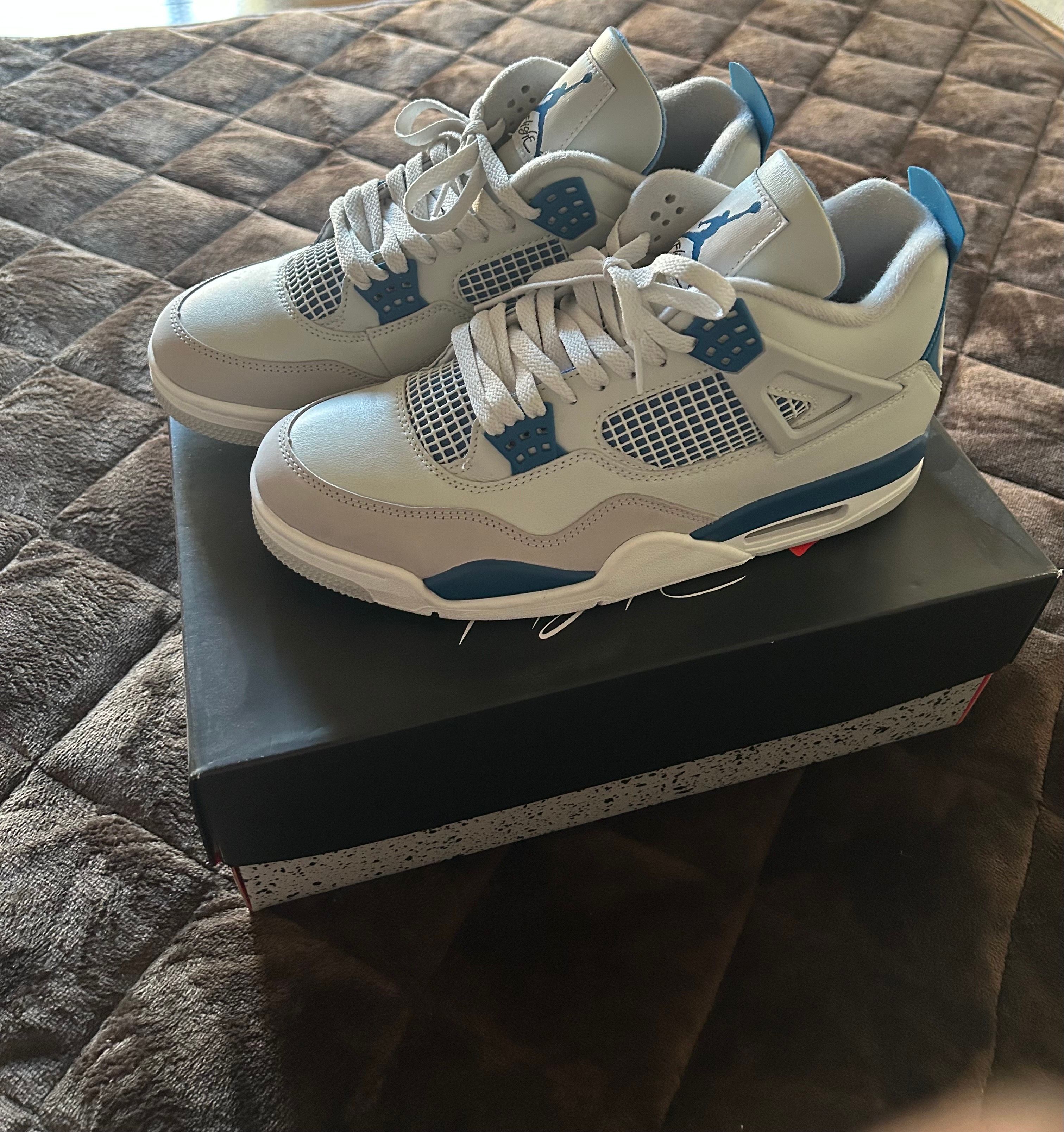 Nike Air Jordan 4 Retro "Industrial Blue"