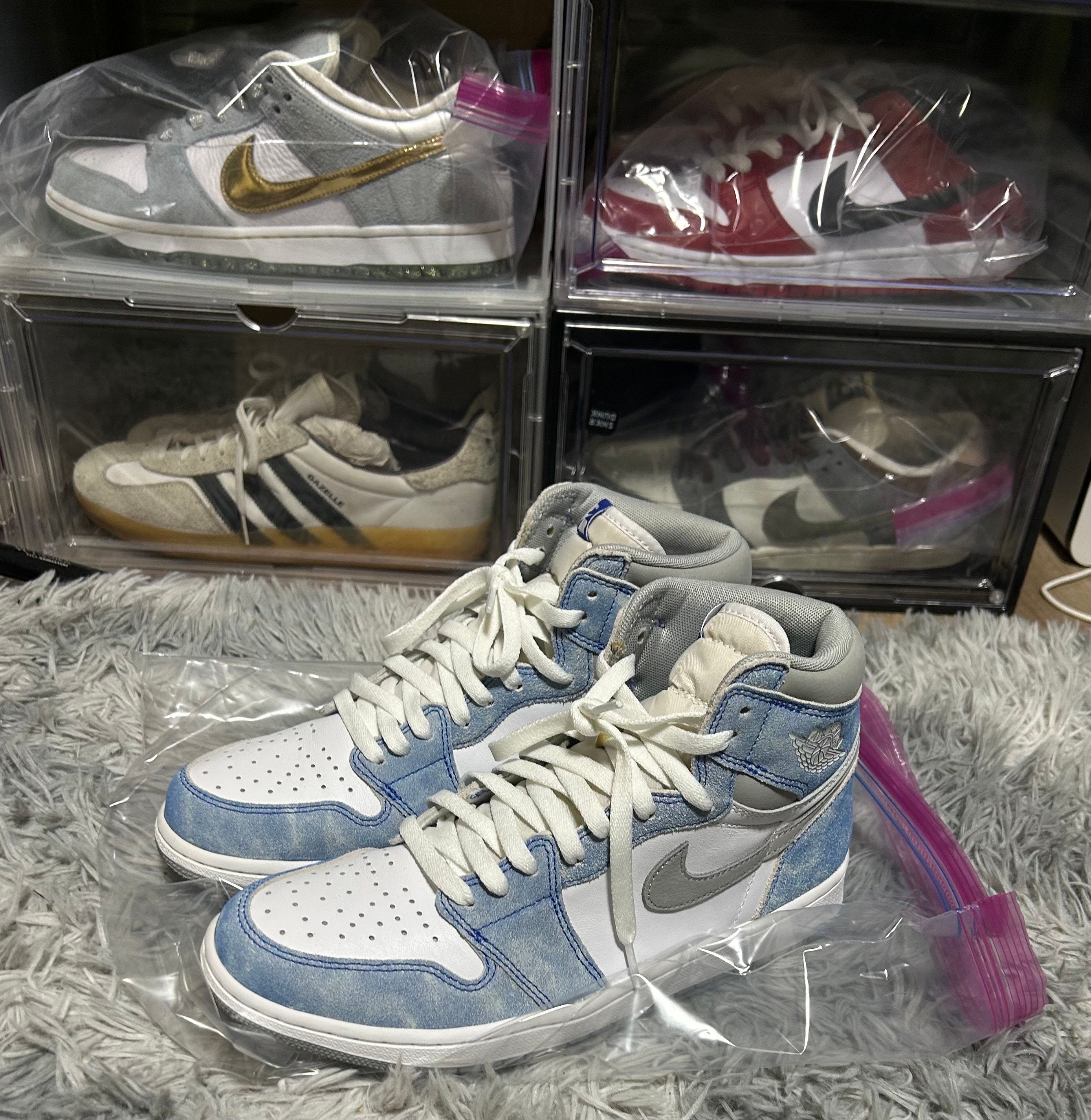 Nike Air Jordan 1 High OG "Hyper Royal"