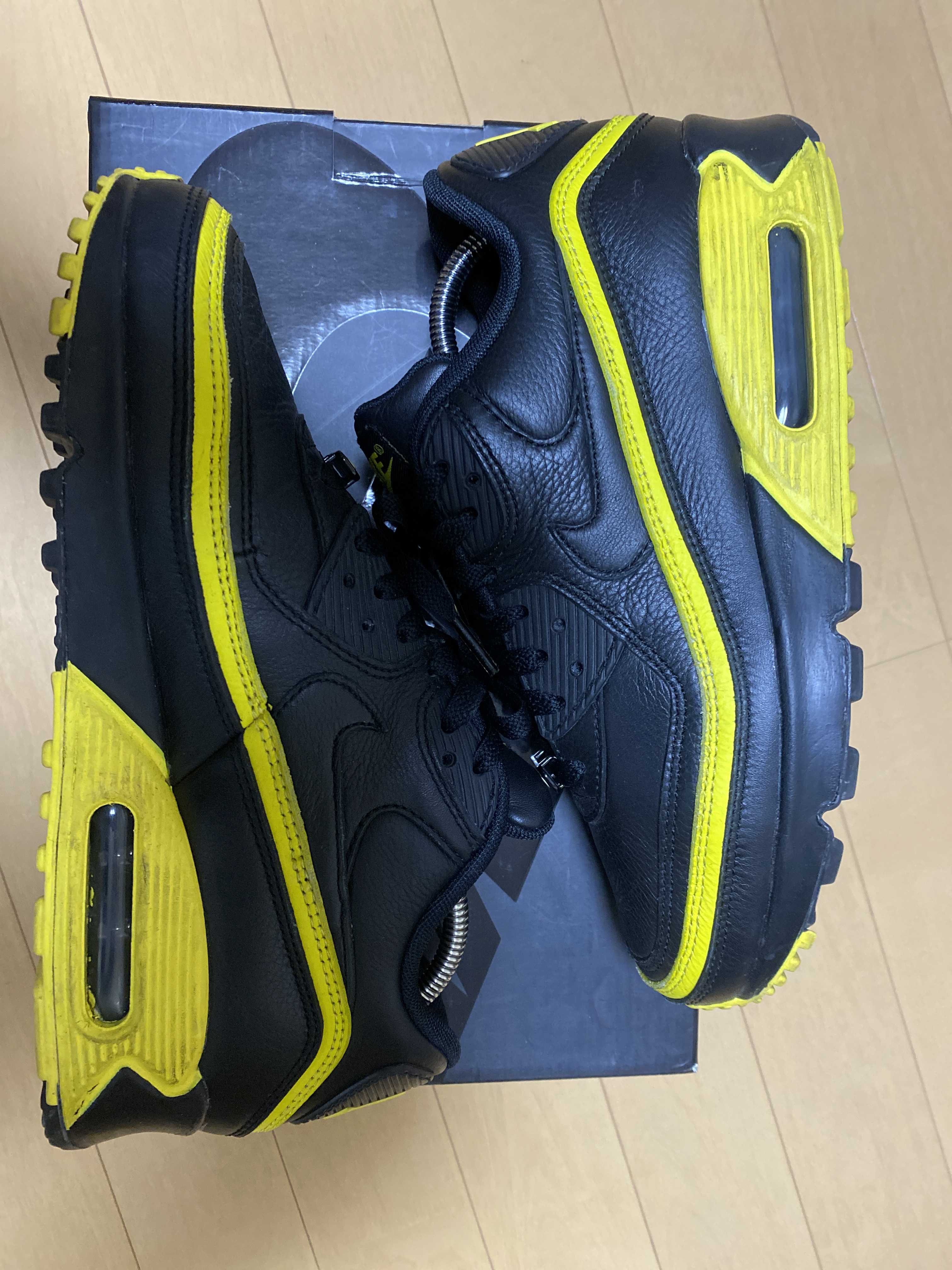 UNDEFEATED × Nike Air Max 90 "Black/Yellow"
