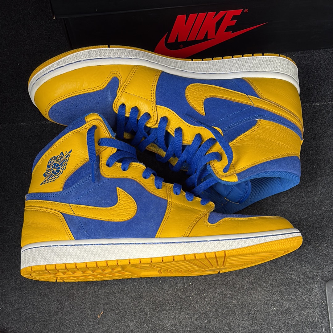 Nike Air Jordan 1 Retro High OG "Laney"