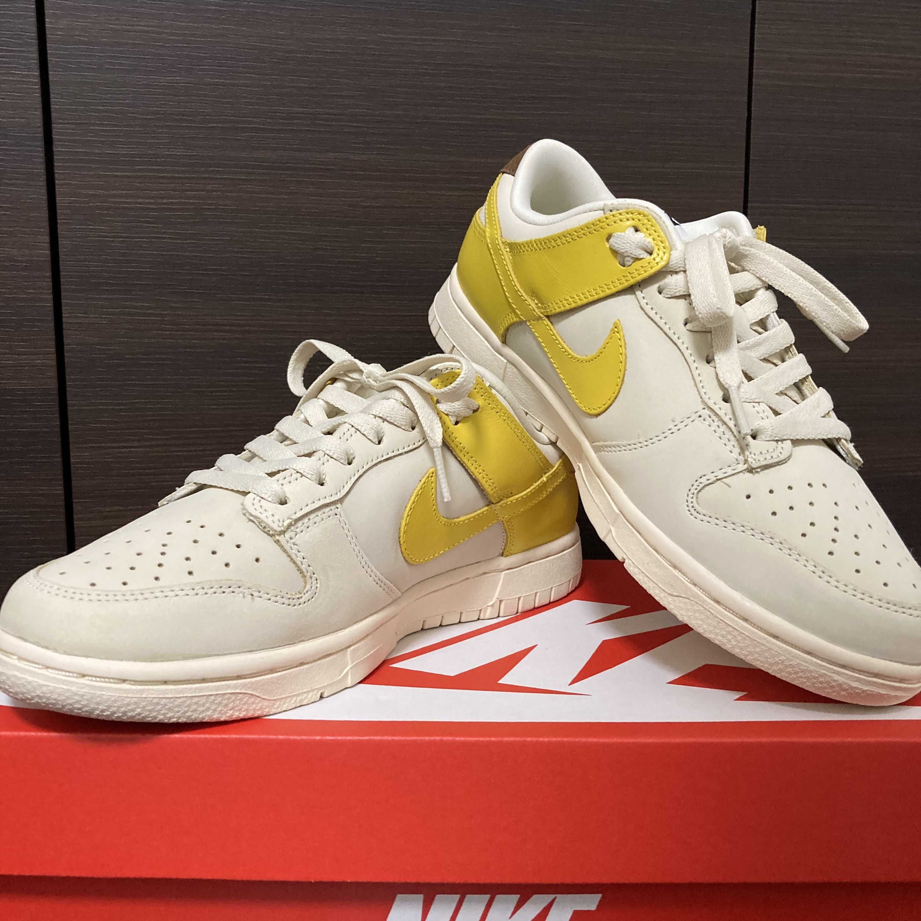 Nike Women's Dunk Low "Banana"